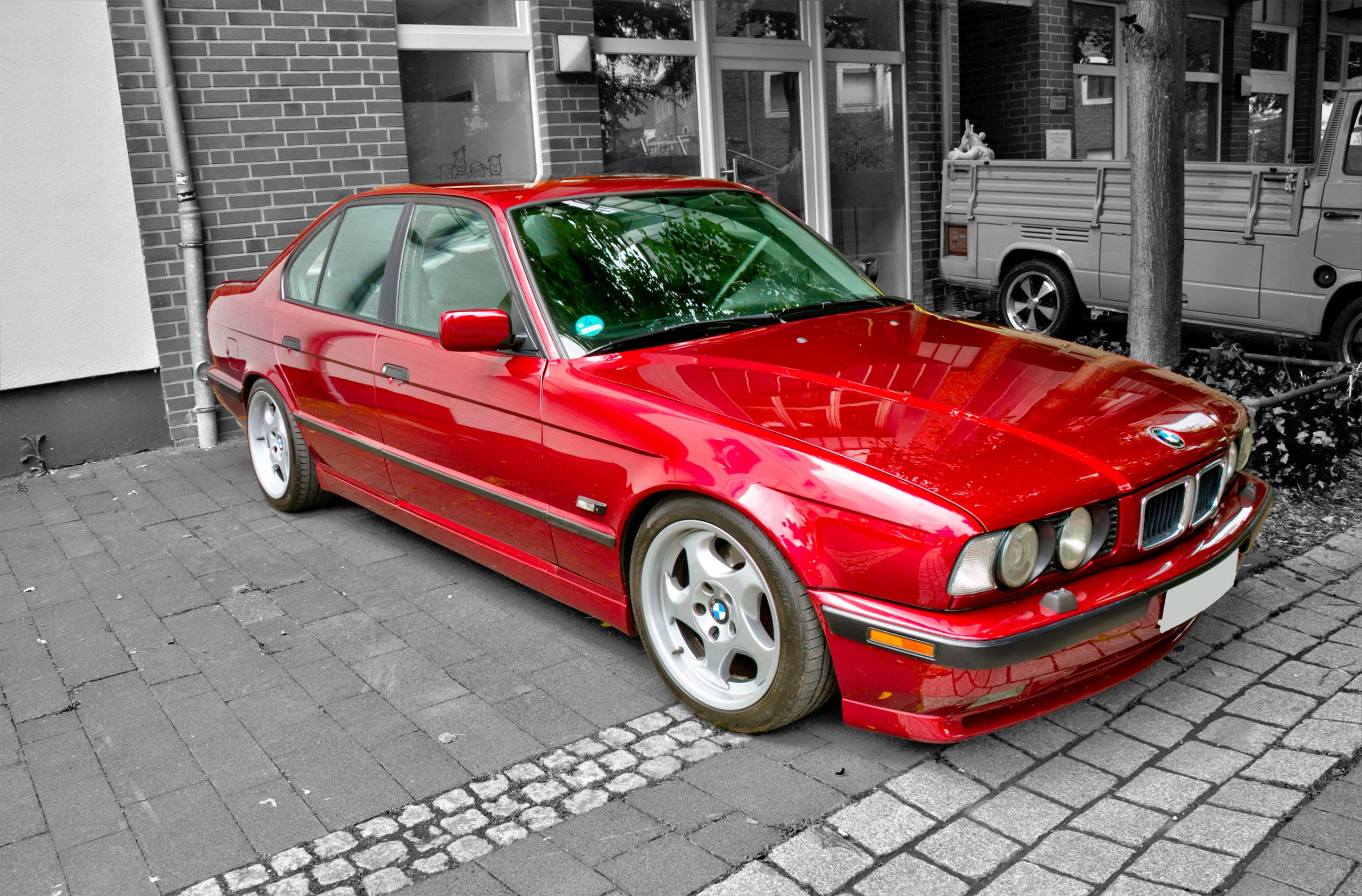 BMW Announces Spartanburg Plant (1992)