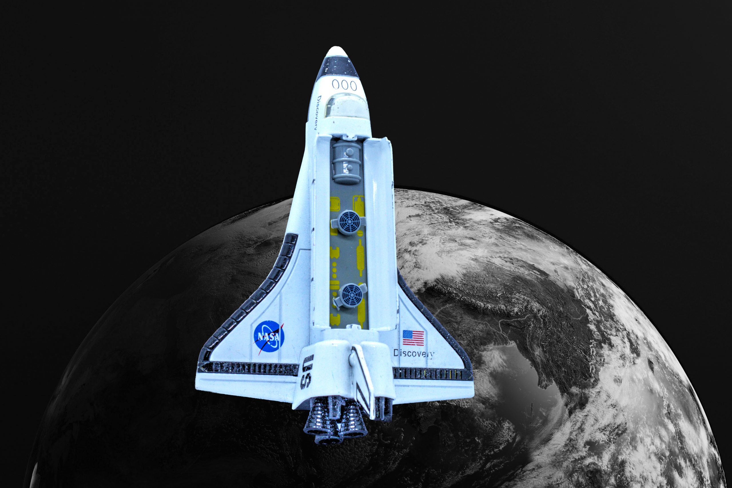 Space Shuttle Discovery Launches on STS-70 (1995)